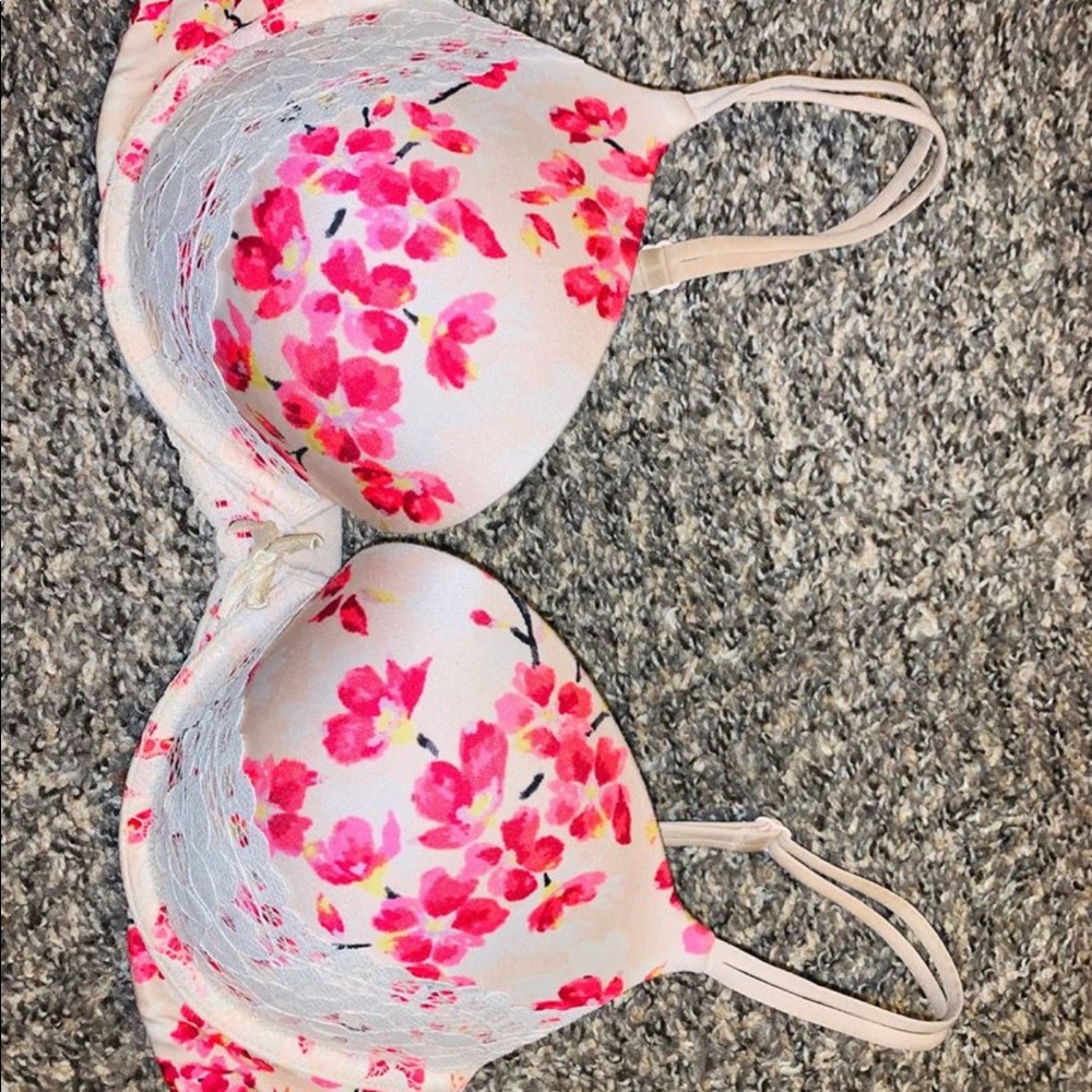 Victoria Secret Bra